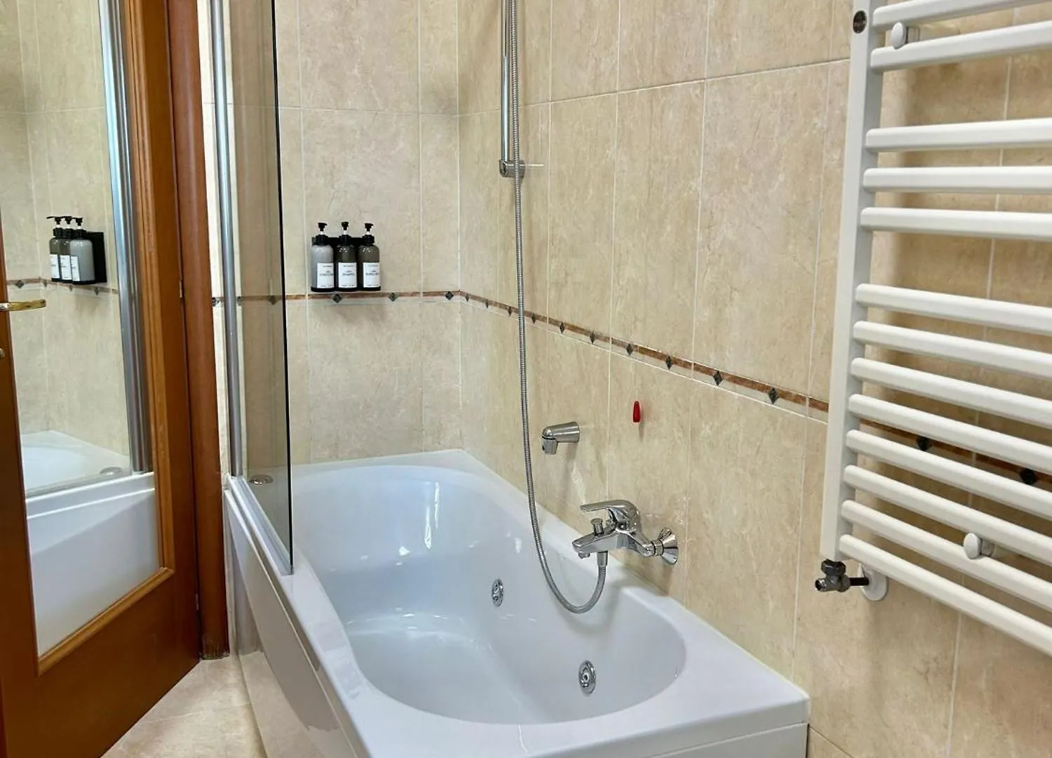 Roma Eur Appartamento Con Piscina Esterna Italy