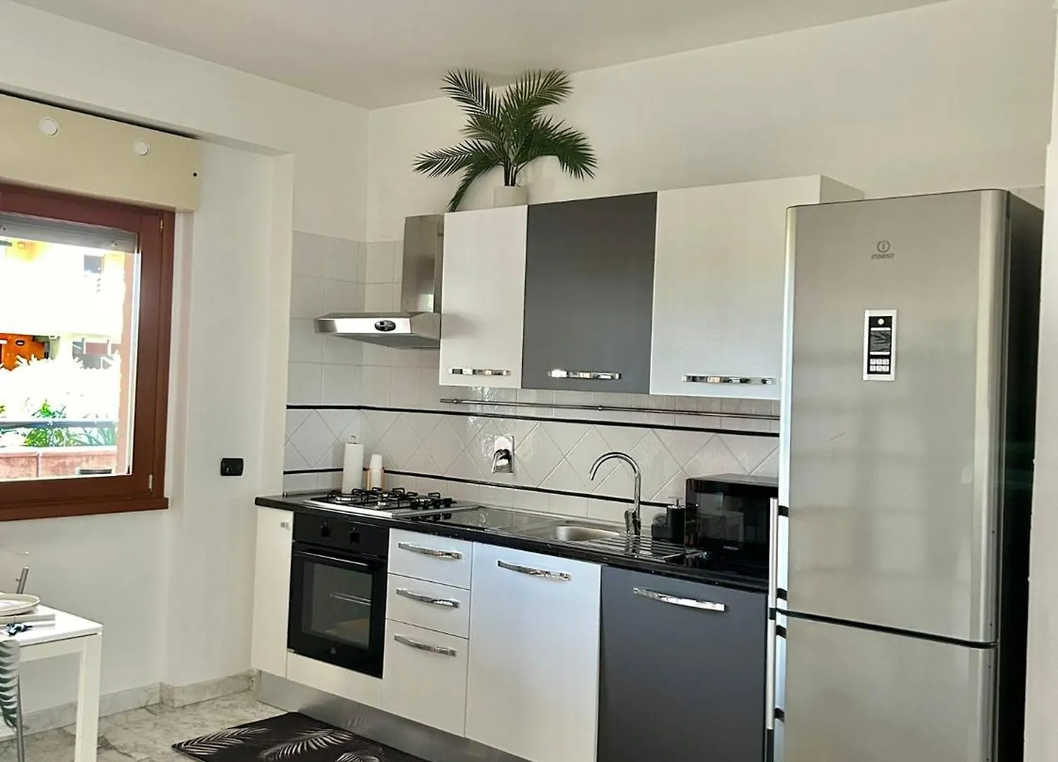 Apartment Roma Eur Appartamento Con Piscina Esterna